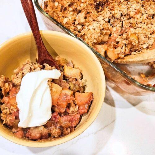 apple rhubarb crisp with yogurt